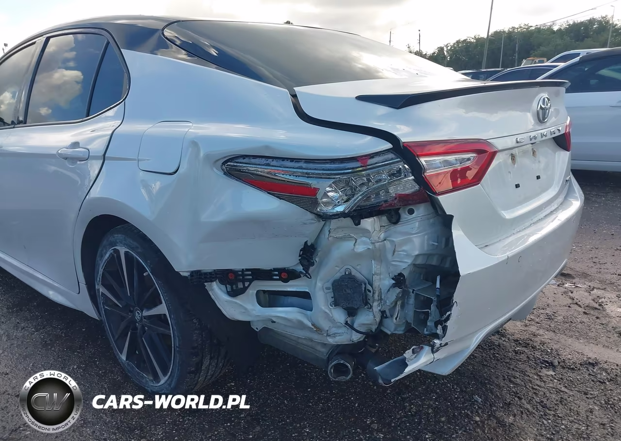 2018 Toyota Camry Xse VIN:4T1B61HK8JU134702 - 6