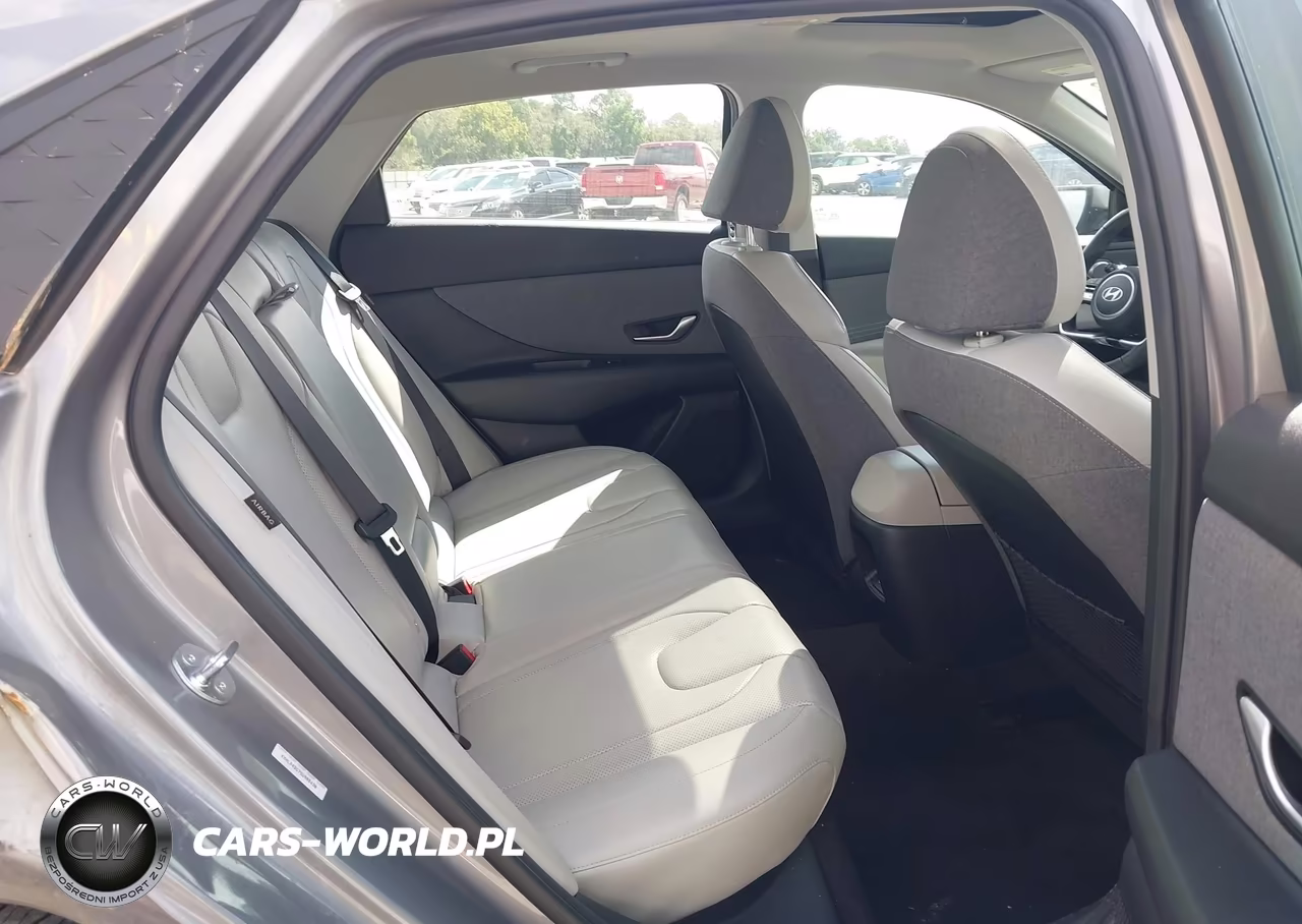 2025 Hyundai Elantra Limited VIN:KMHLP4DG7SU908430 - 8
