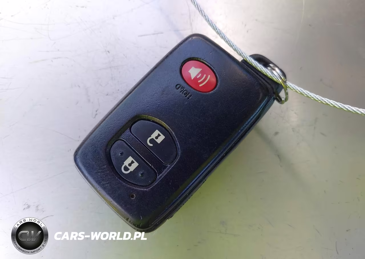 2014 Toyota Prius Two VIN:JTDKN3DU8E1754919 - 11