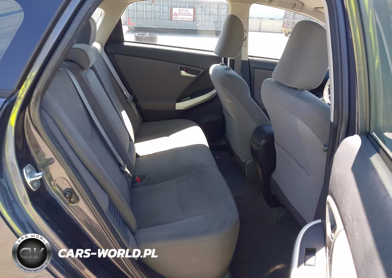 2014 Toyota Prius Two VIN:JTDKN3DU8E1754919 - 8
