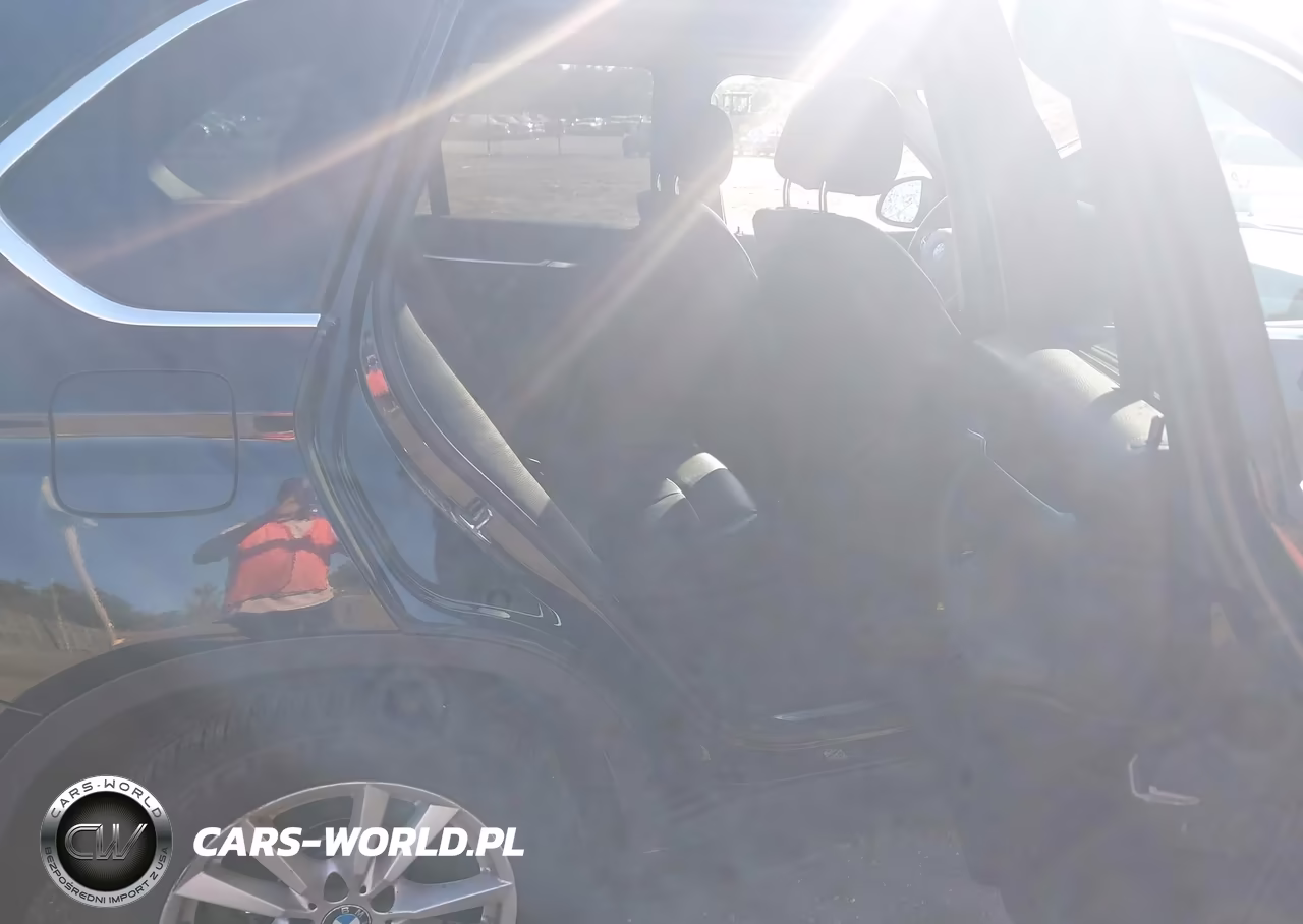 2014 BMW X5 xDrive35I VIN:5UXKR0C57E0H27599 - 8