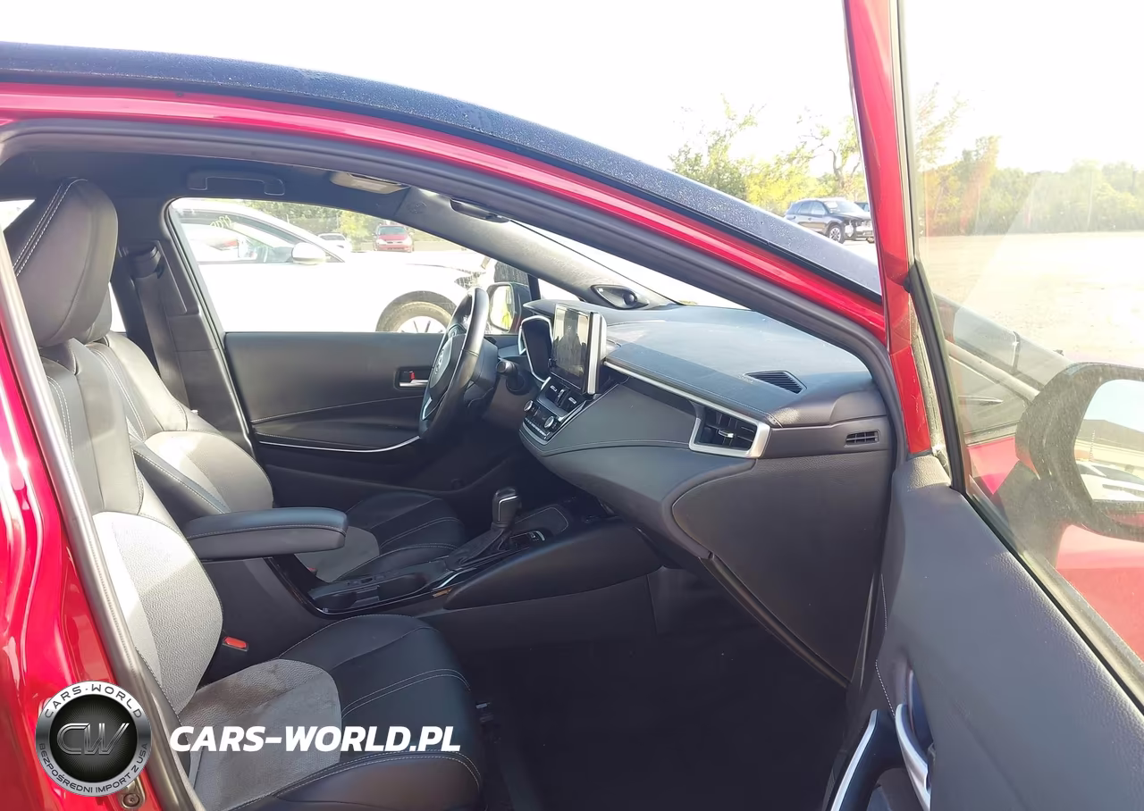 2025 Toyota Corolla Xse VIN:JTNC4MBE8S3233347 - 5