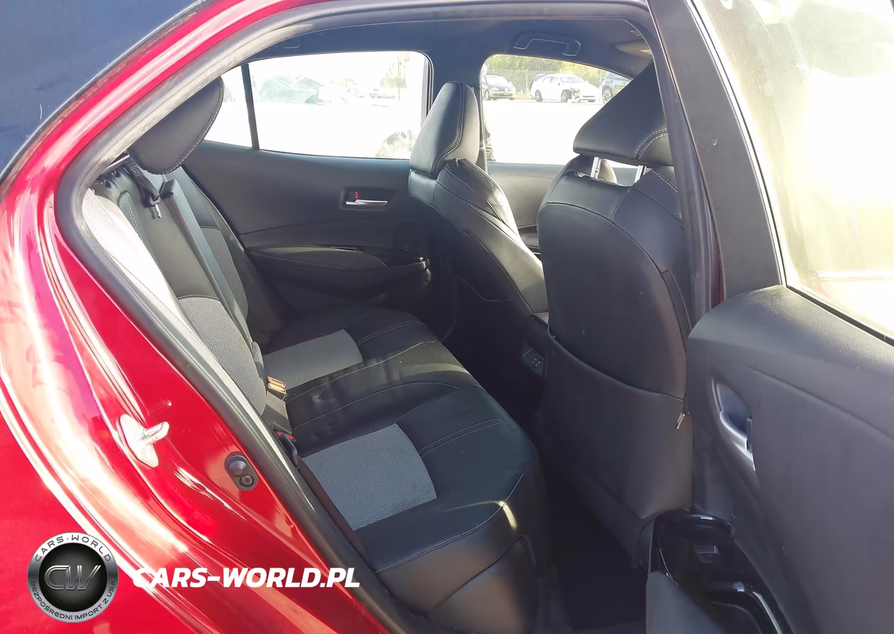 2025 Toyota Corolla Xse VIN:JTNC4MBE8S3233347 - 8