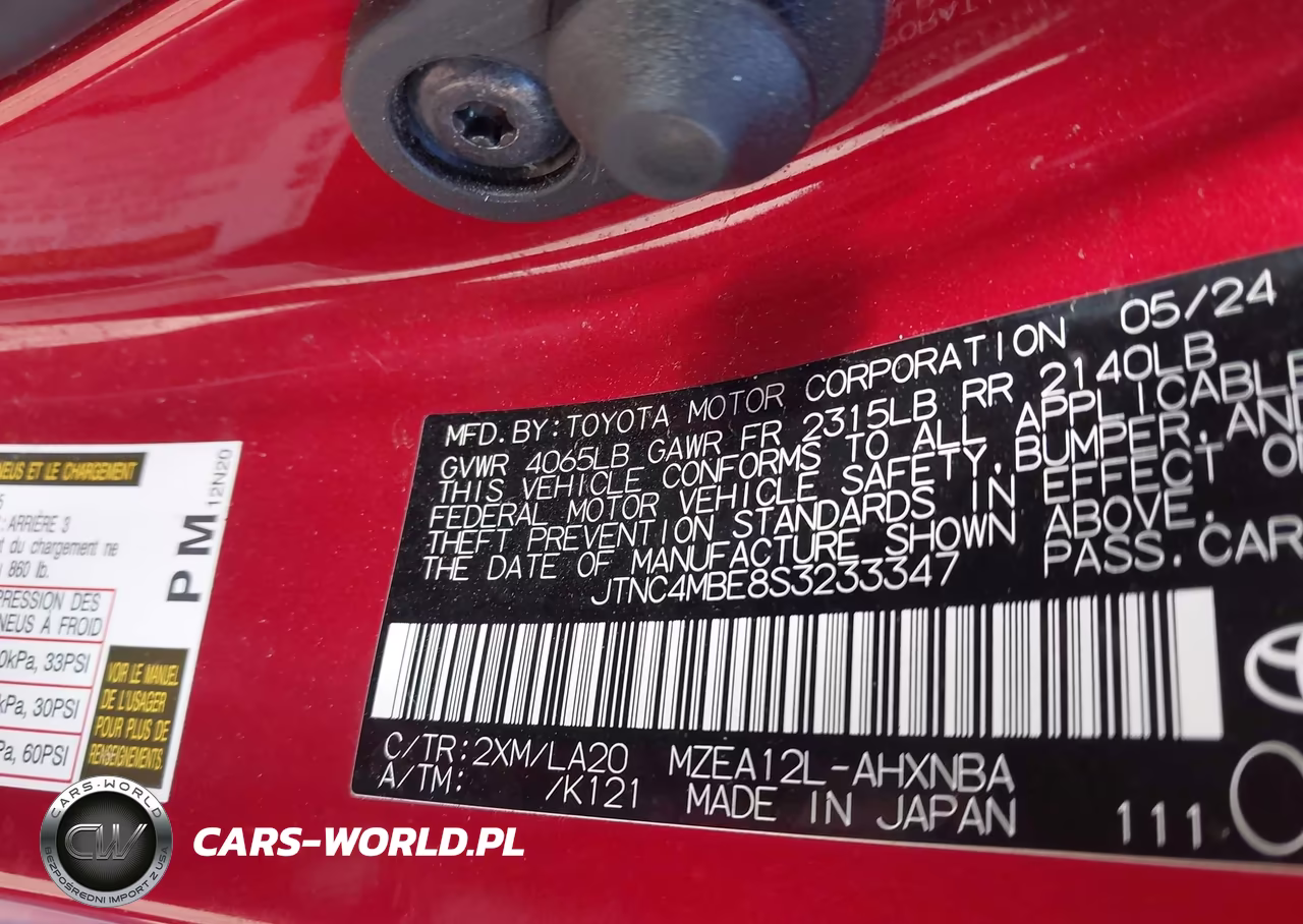 2025 Toyota Corolla Xse VIN:JTNC4MBE8S3233347 - 9
