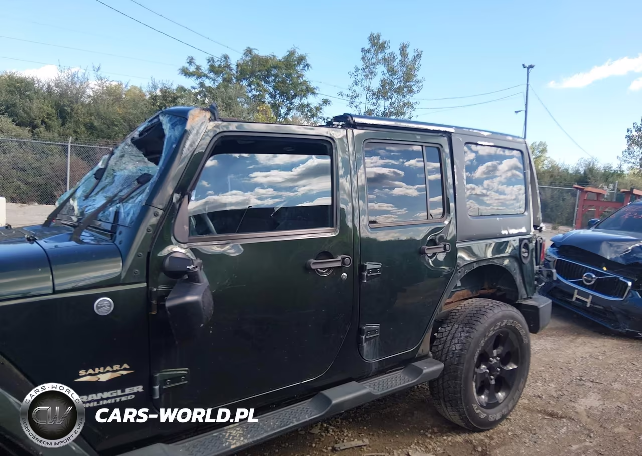 2012 Jeep Wrangler Unlimited Sahara VIN:1C4BJWEG0CL103890 - 13