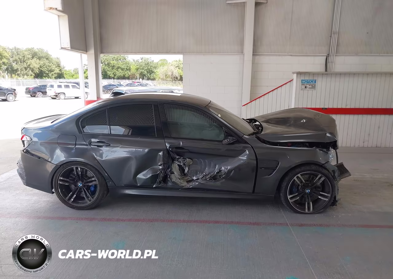 2017 BMW M3 VIN:WBS8M9C32H5G84836 - 14