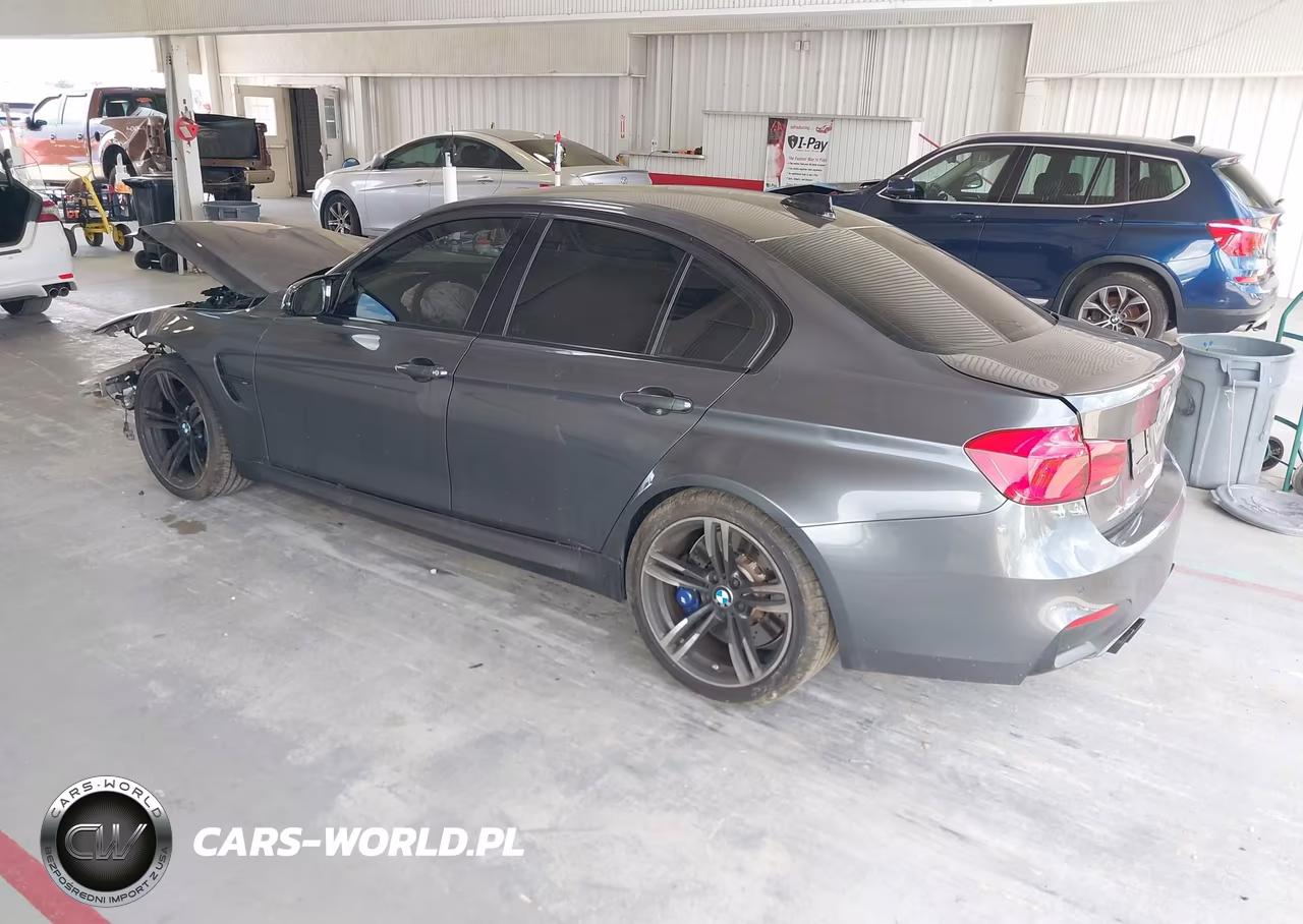 2017 BMW M3 VIN:WBS8M9C32H5G84836 - 3