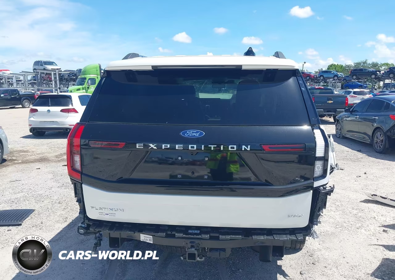 2025 Ford Expedition Platinum Max VIN:1FMJK1M87SEA70259 - 17