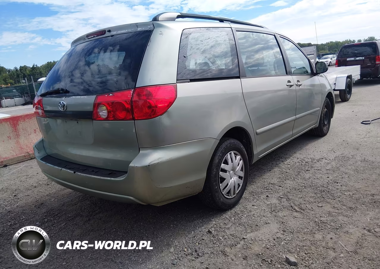 2009 Toyota Sienna Ce VIN:5TDZK23C99S239706 - 4