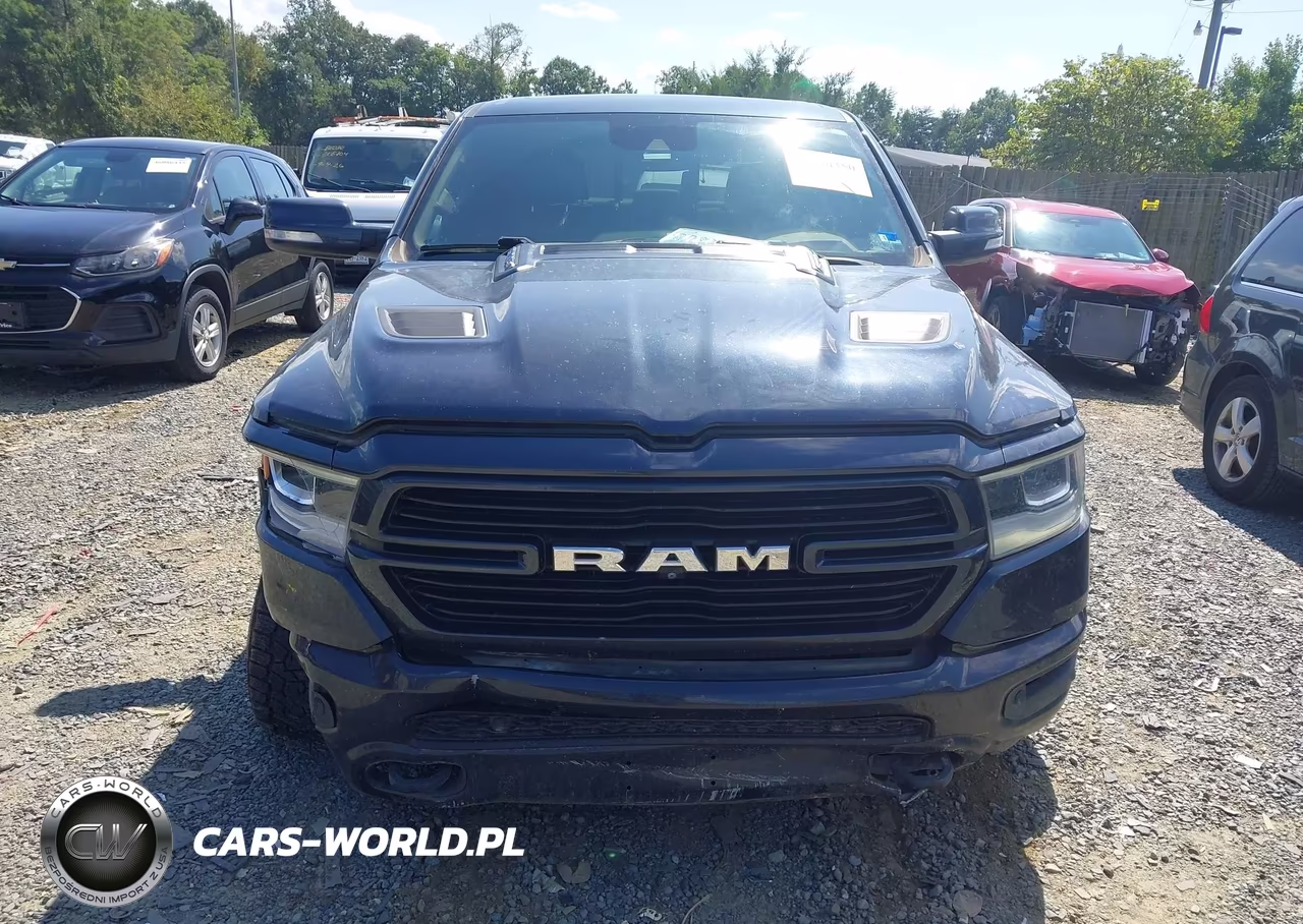 2019 Ram 1500 Laramie 4X4 5'7 Box VIN:1C6SRFJT0KN813023 - 12