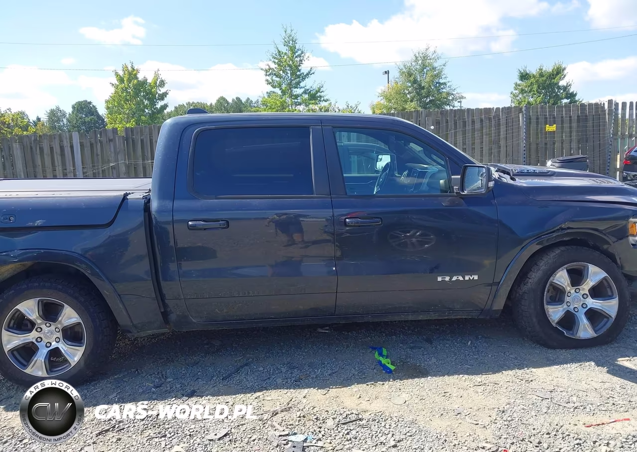 2019 Ram 1500 Laramie 4X4 5'7 Box VIN:1C6SRFJT0KN813023 - 13