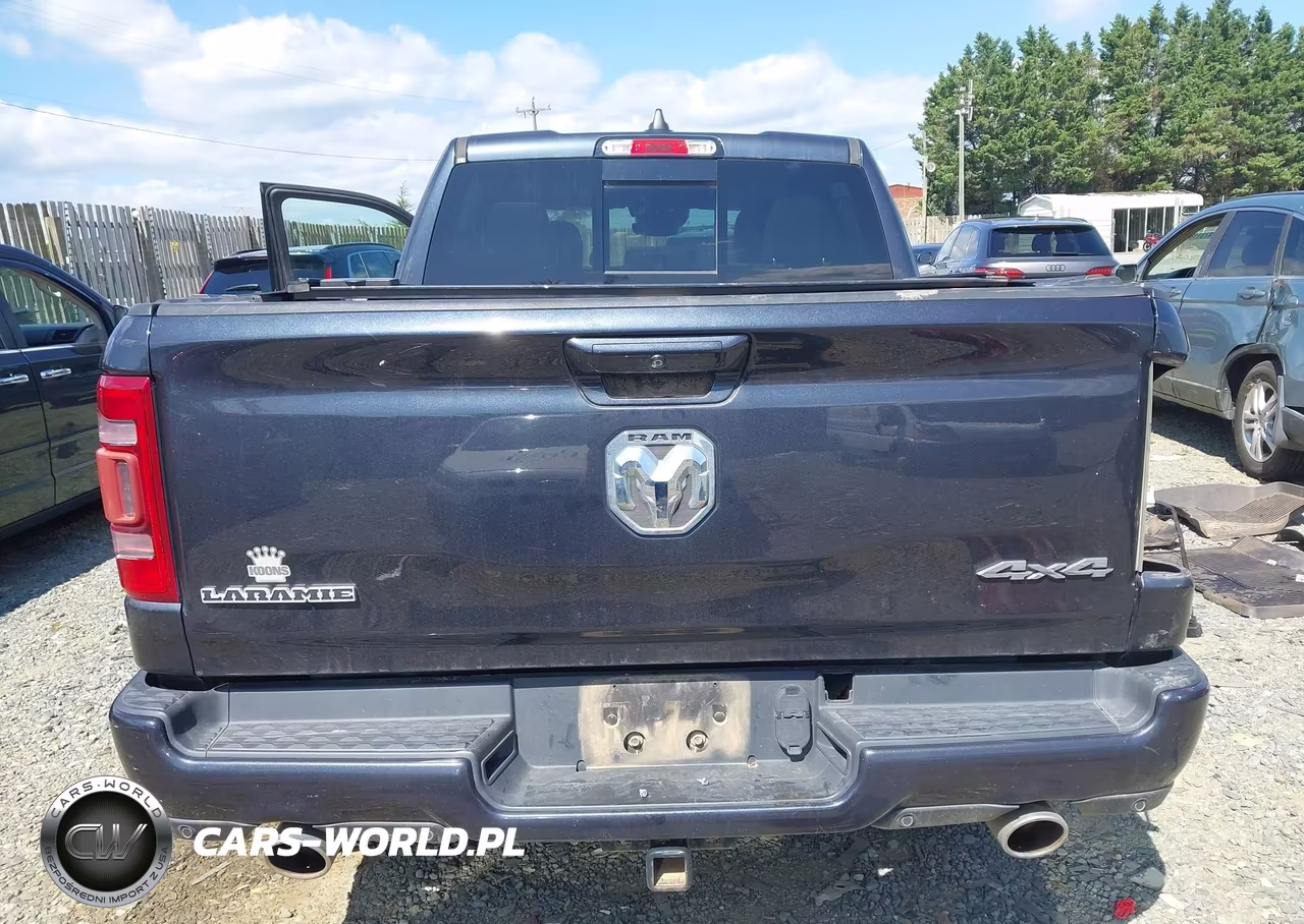 2019 Ram 1500 Laramie 4X4 5'7 Box VIN:1C6SRFJT0KN813023 - 16