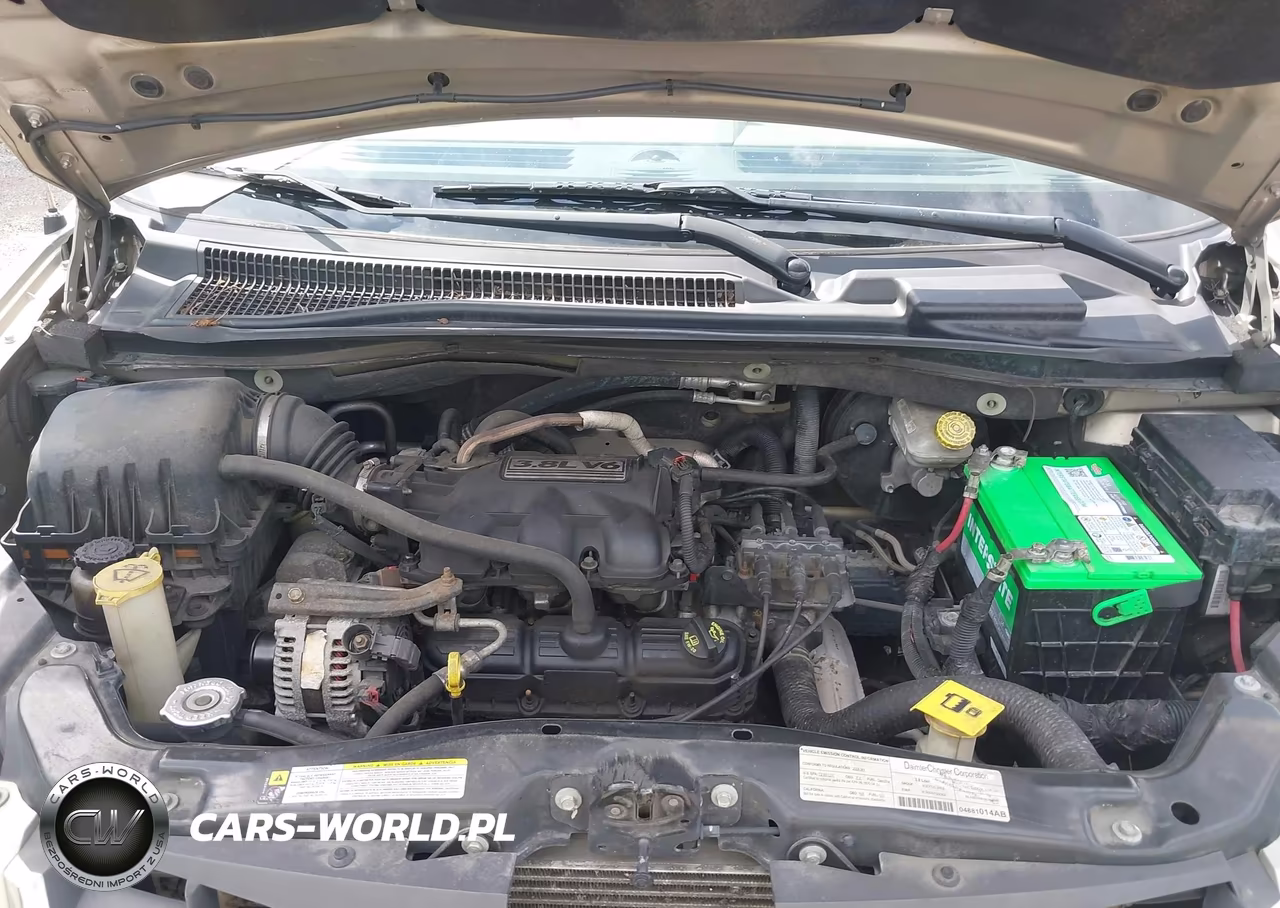 2008 Chrysler Town & Country Touring VIN:2A8HR54P28R676098 - 10