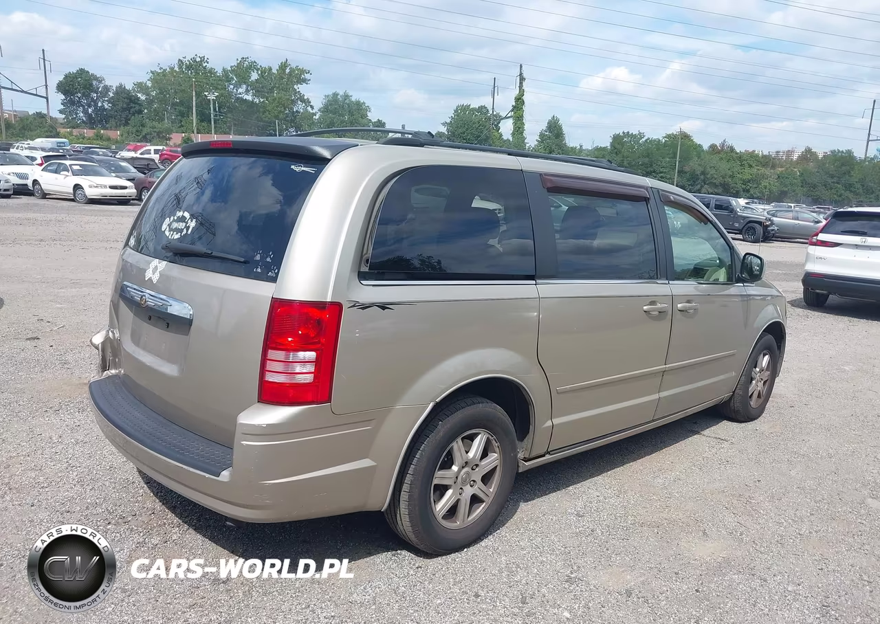 2008 Chrysler Town & Country Touring VIN:2A8HR54P28R676098 - 4