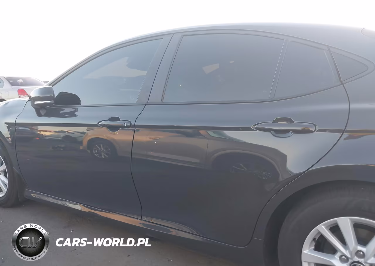2026 Toyota Camry Le VIN:4T1DAACK4TU736241 - 15
