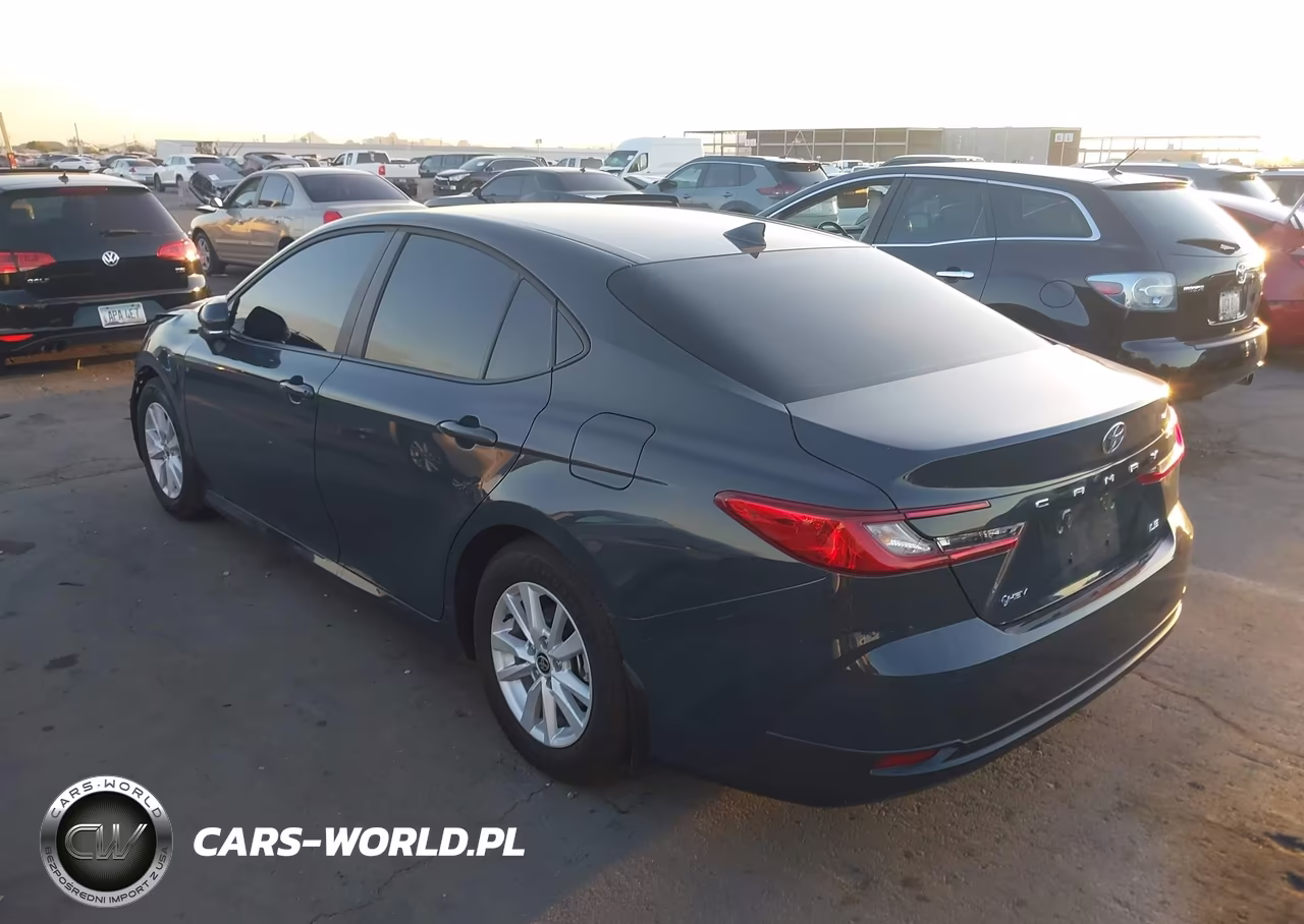2026 Toyota Camry Le VIN:4T1DAACK4TU736241 - 3