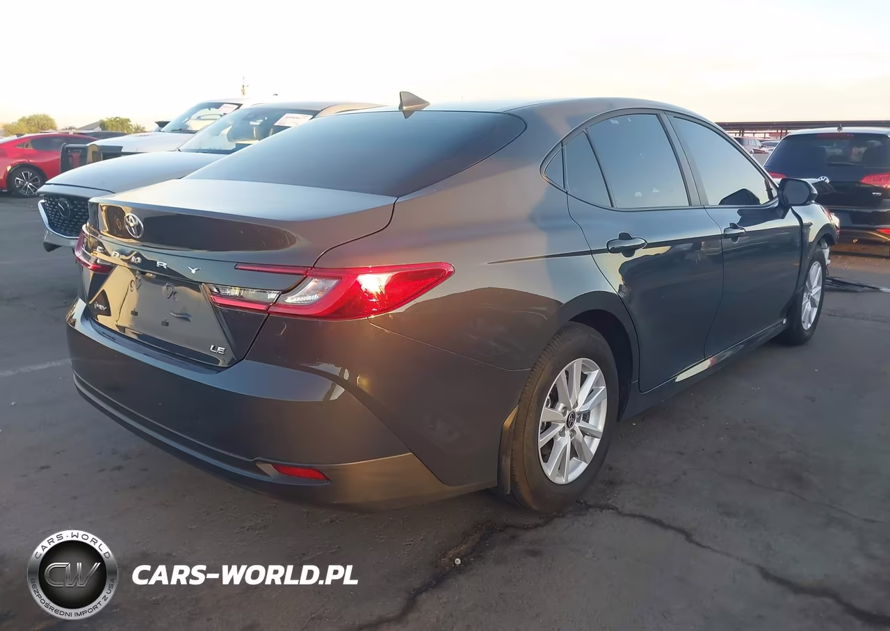2026 Toyota Camry Le VIN:4T1DAACK4TU736241 - 4