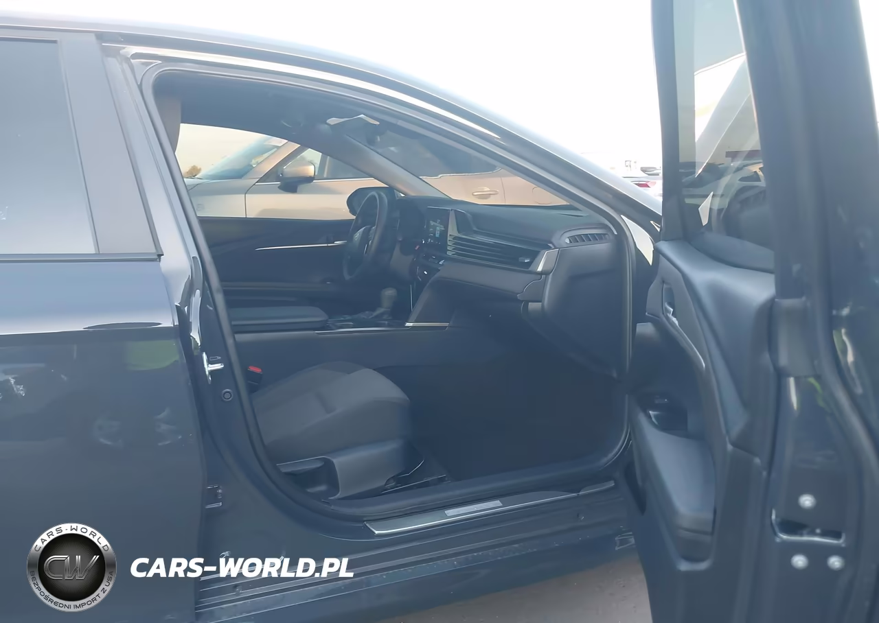 2026 Toyota Camry Le VIN:4T1DAACK4TU736241 - 5