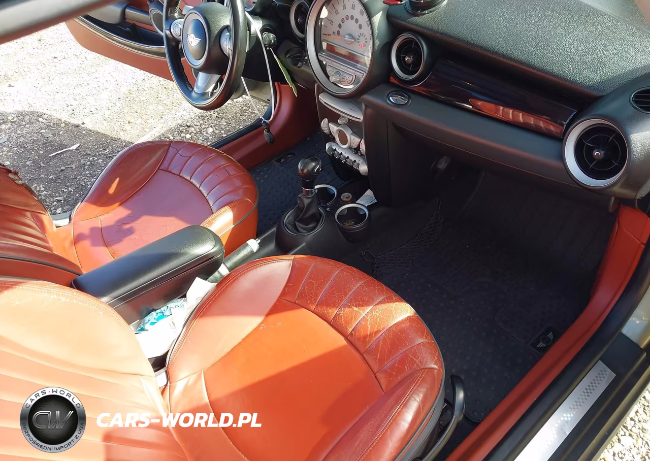 2009 Mini Cooper S VIN:WMWMF73549TW83720 - 5