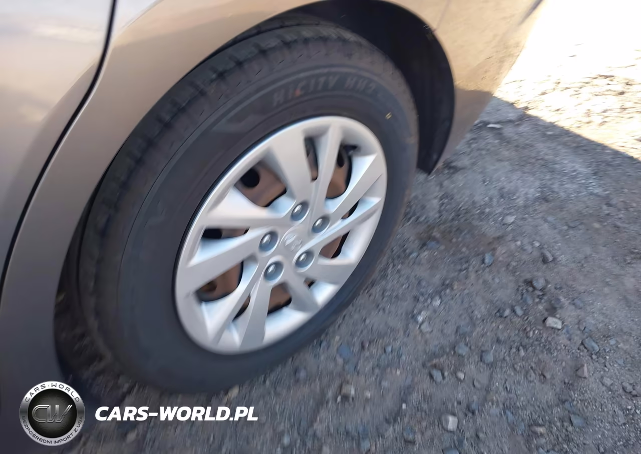 2019 Hyundai Elantra Se VIN:5NPD74LF6KH435924 - 12