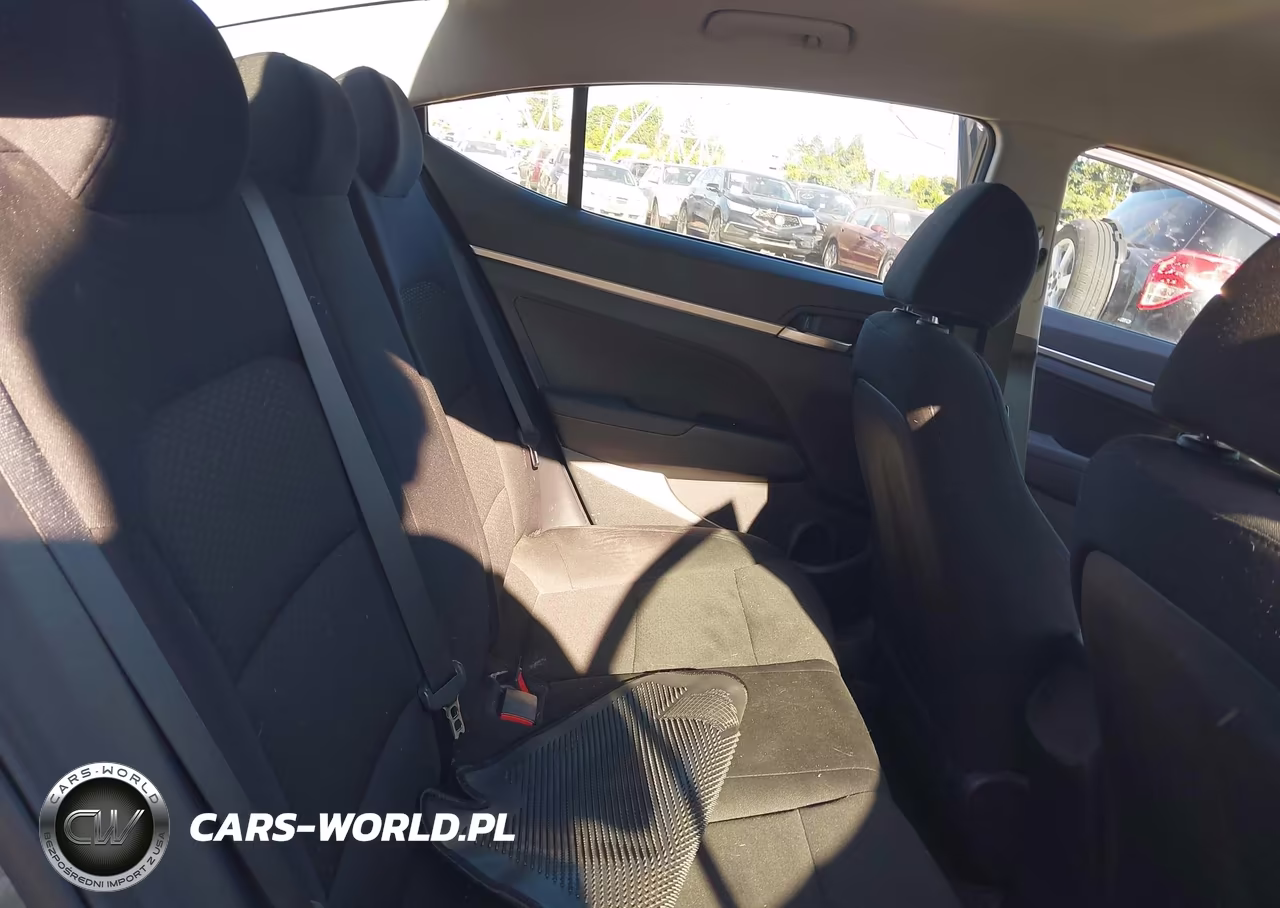 2019 Hyundai Elantra Se VIN:5NPD74LF6KH435924 - 8