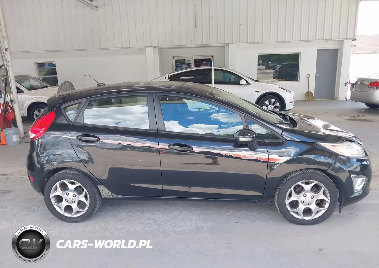 2011 Ford Fiesta Ses VIN:3FADP4FJ2BM175201 - 13