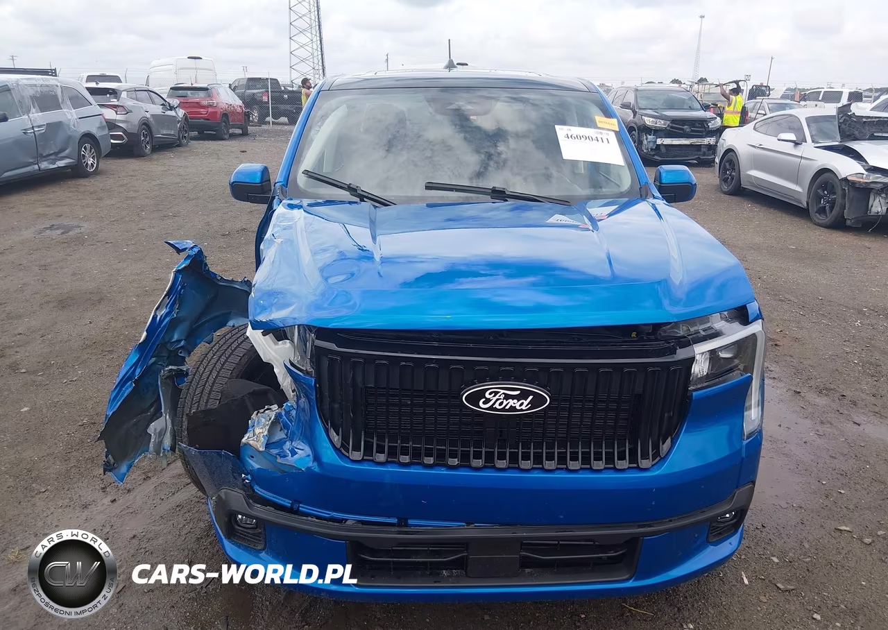 2025 Ford Maverick Lobo Standard VIN:3FTCW8TA8SRA95599 - 12