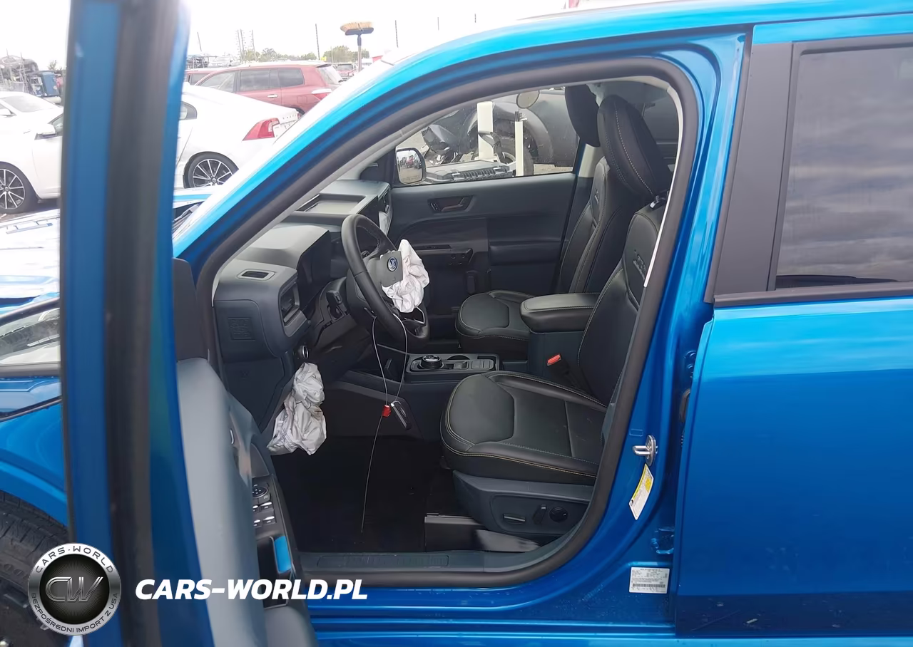 2025 Ford Maverick Lobo Standard VIN:3FTCW8TA8SRA95599 - 18