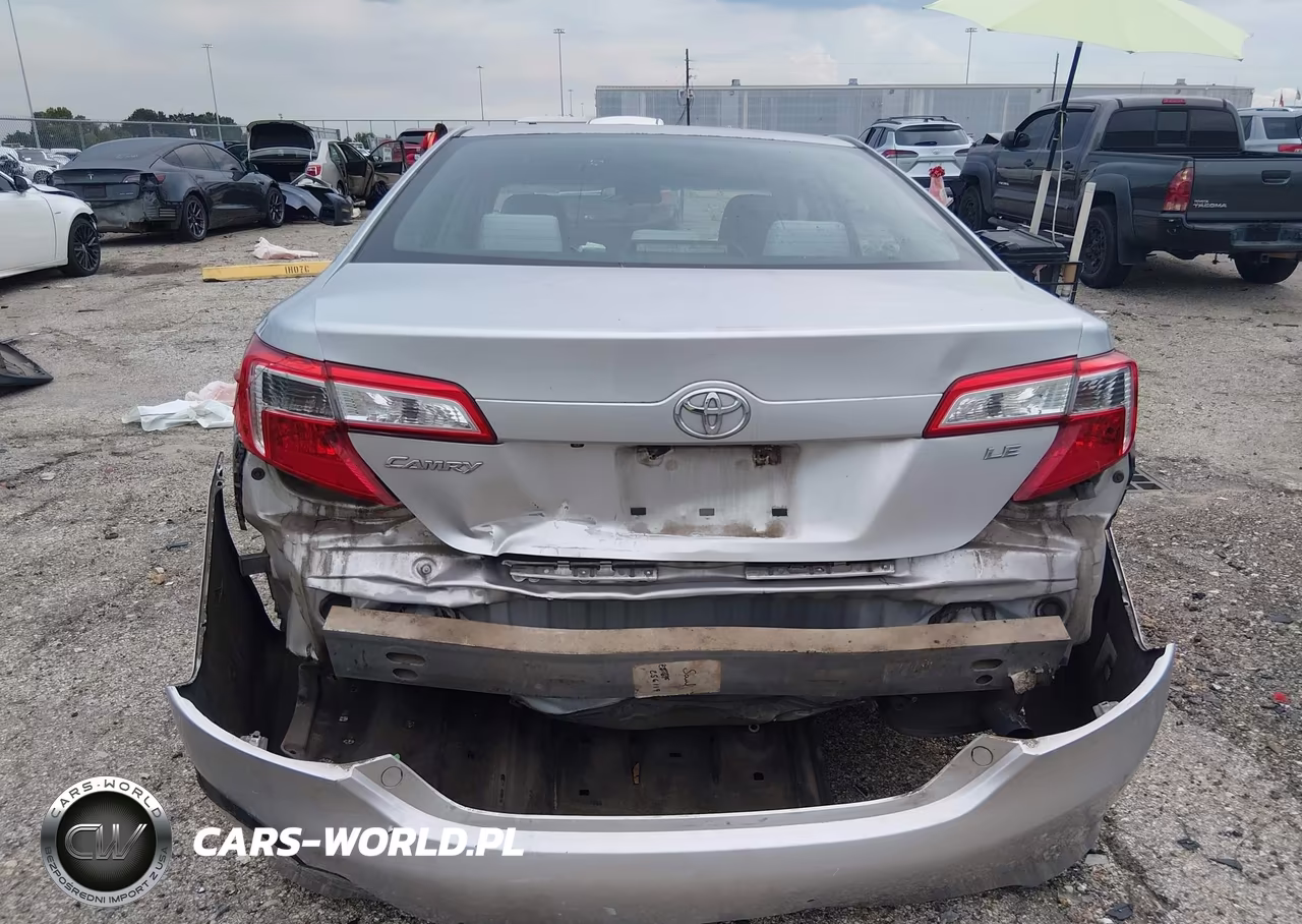 2014 Toyota Camry Le VIN:4T4BF1FK9ER428107 - 16
