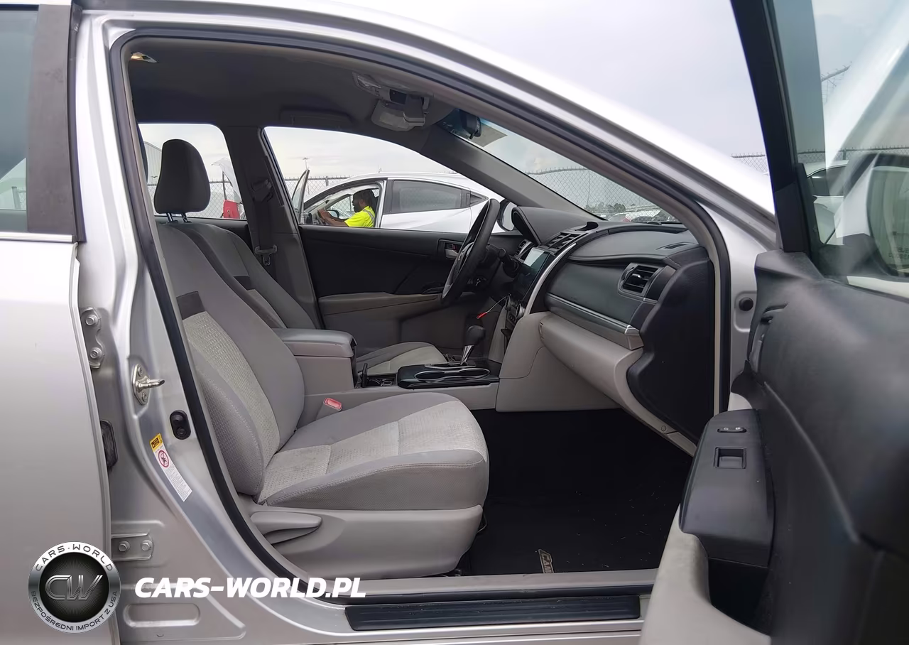 2014 Toyota Camry Le VIN:4T4BF1FK9ER428107 - 5