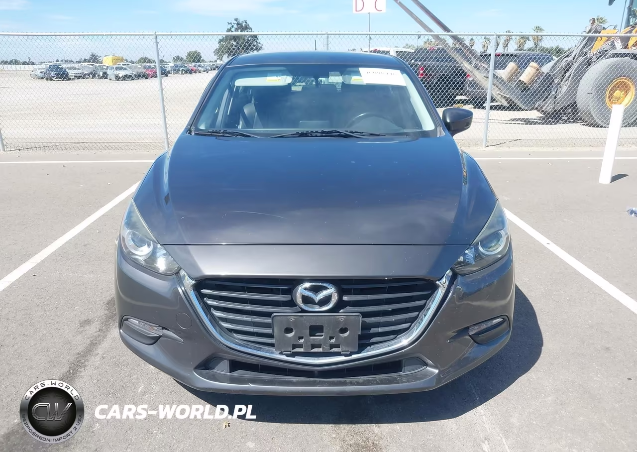 2018 Mazda Mazda3 Touring VIN:3MZBN1L36JM261389 - 13