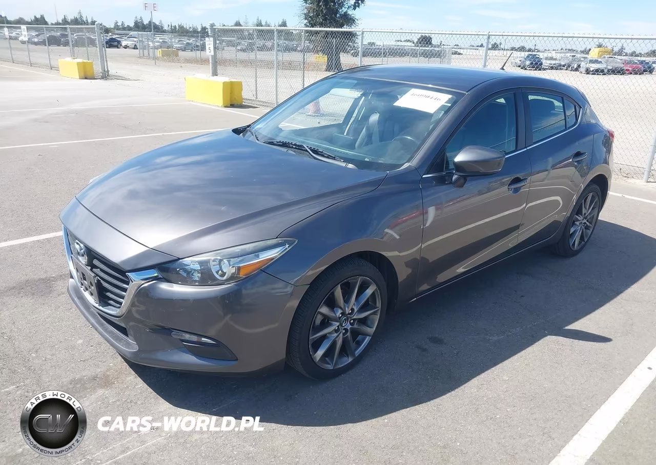 2018 Mazda Mazda3 Touring VIN:3MZBN1L36JM261389 - 2