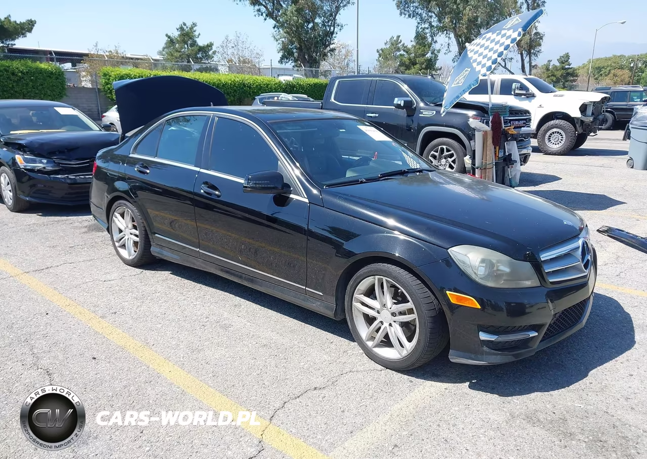 2013 Mercedes-Benz C 250 Sport VIN:WDDGF4HB1DF982589 - 1
