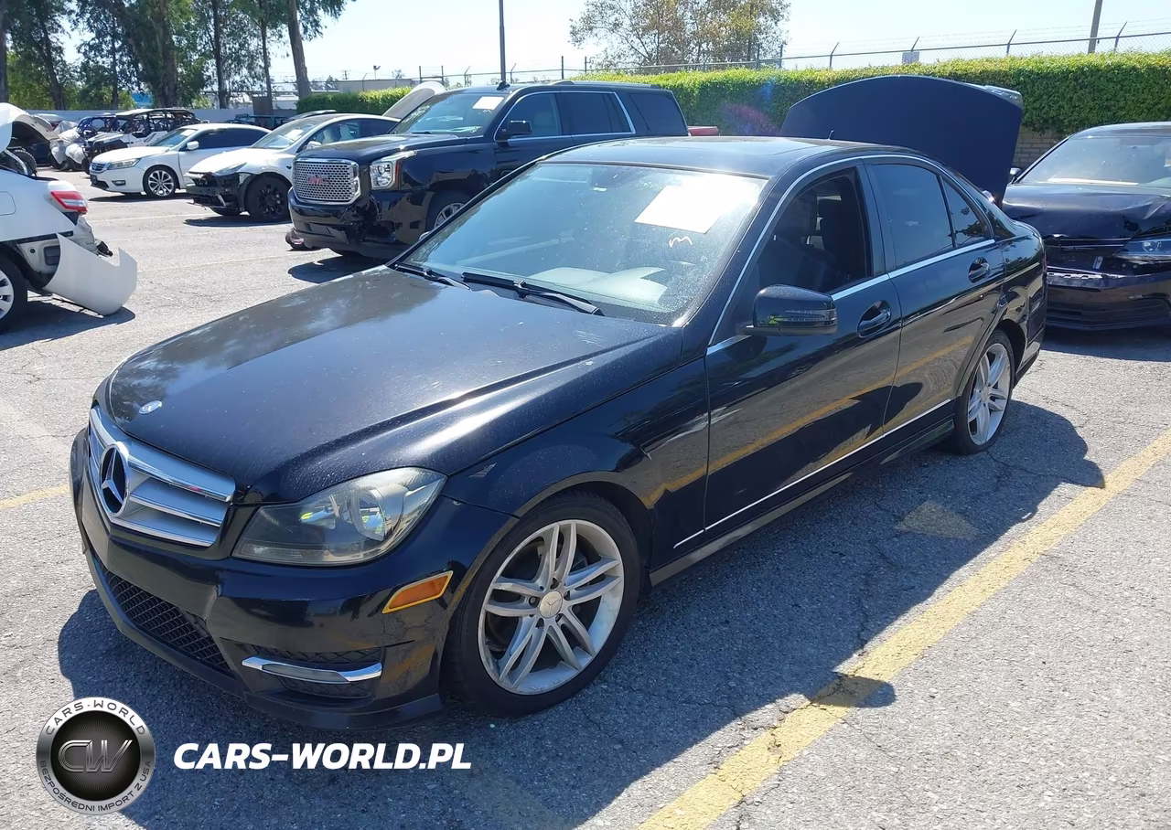 2013 Mercedes-Benz C 250 Sport VIN:WDDGF4HB1DF982589 - 2