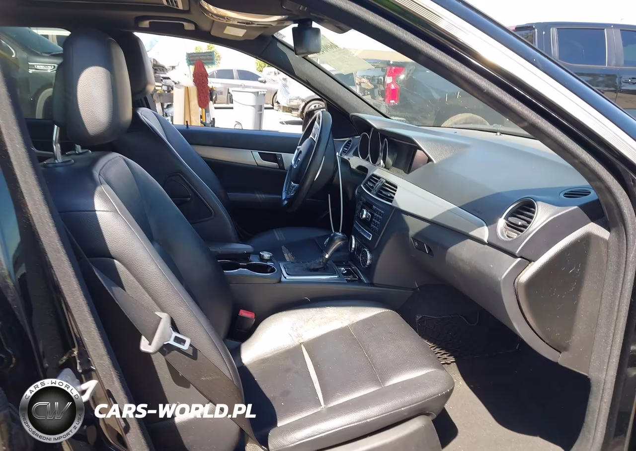 2013 Mercedes-Benz C 250 Sport VIN:WDDGF4HB1DF982589 - 5