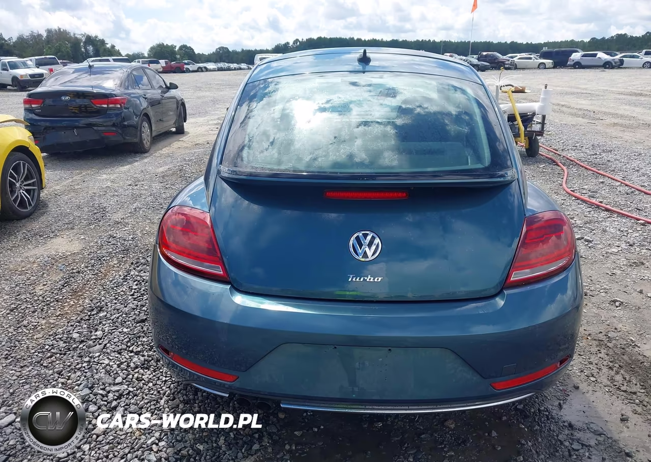 2018 Volkswagen Beetle 2.0T Coast-2.0T S VIN:3VWFD7AT9JM707531 - 16
