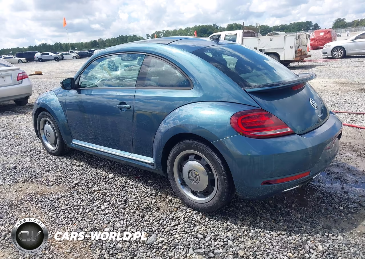 2018 Volkswagen Beetle 2.0T Coast-2.0T S VIN:3VWFD7AT9JM707531 - 3