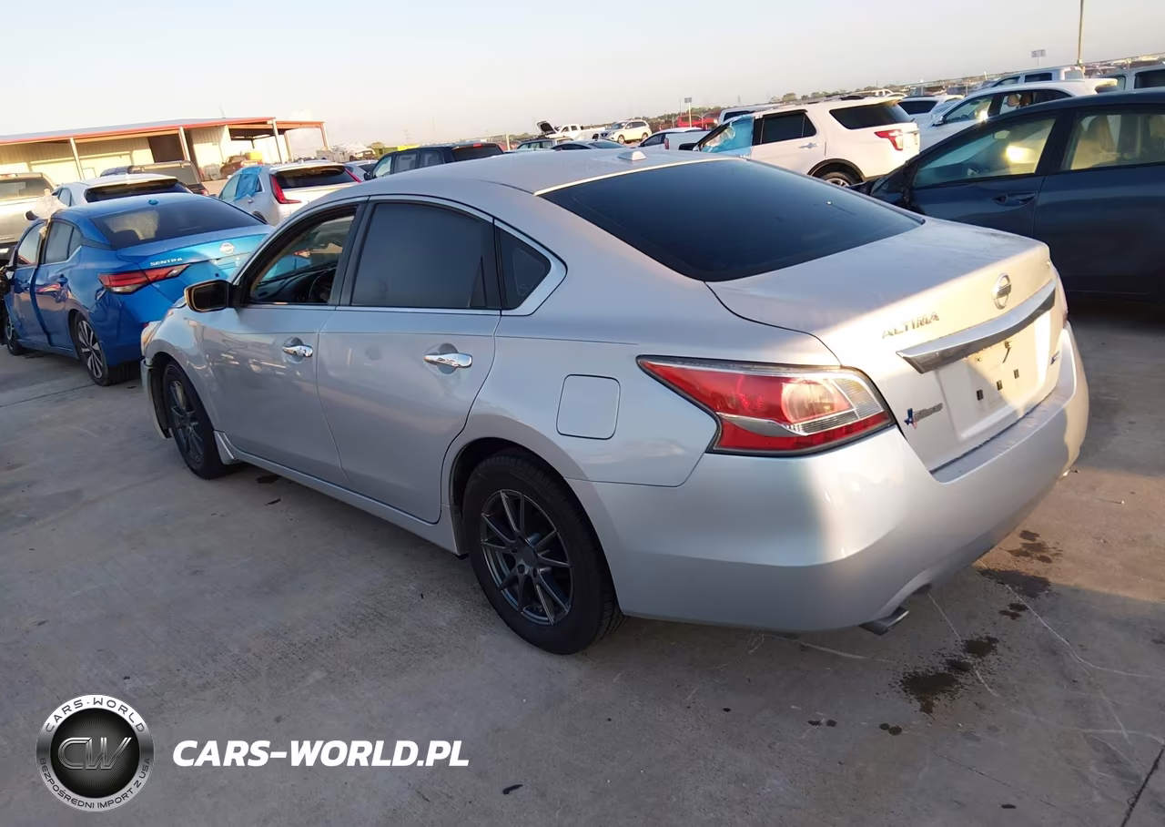 2014 Nissan Altima 2.5 S VIN:1N4AL3AP4EN369193 - 3