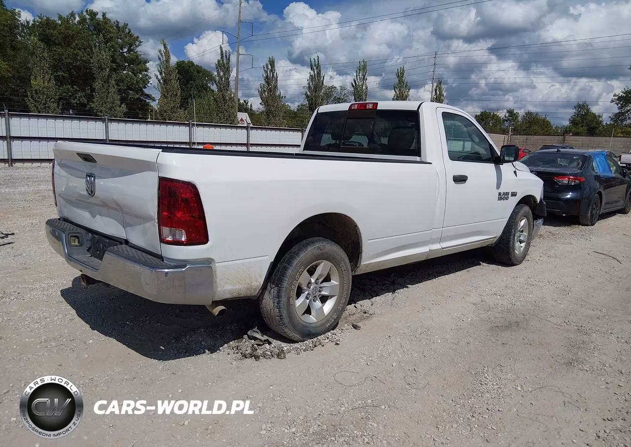 2015 Ram 1500 Tradesman VIN:3C6JR6DT4FG517170 - 4