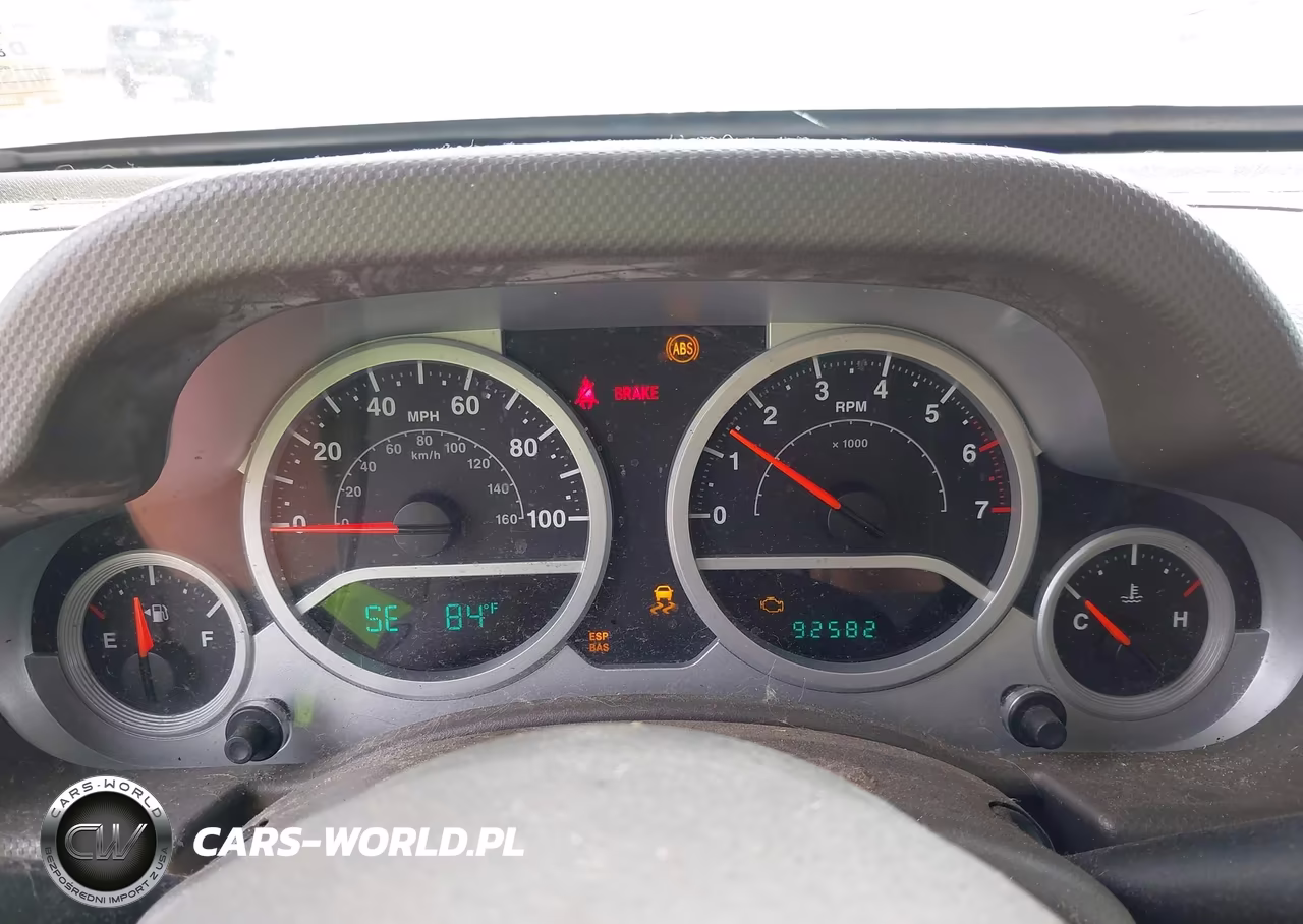 2008 Jeep Wrangler Unlimited Rubicon VIN:1J4GA69128L599661 - 7