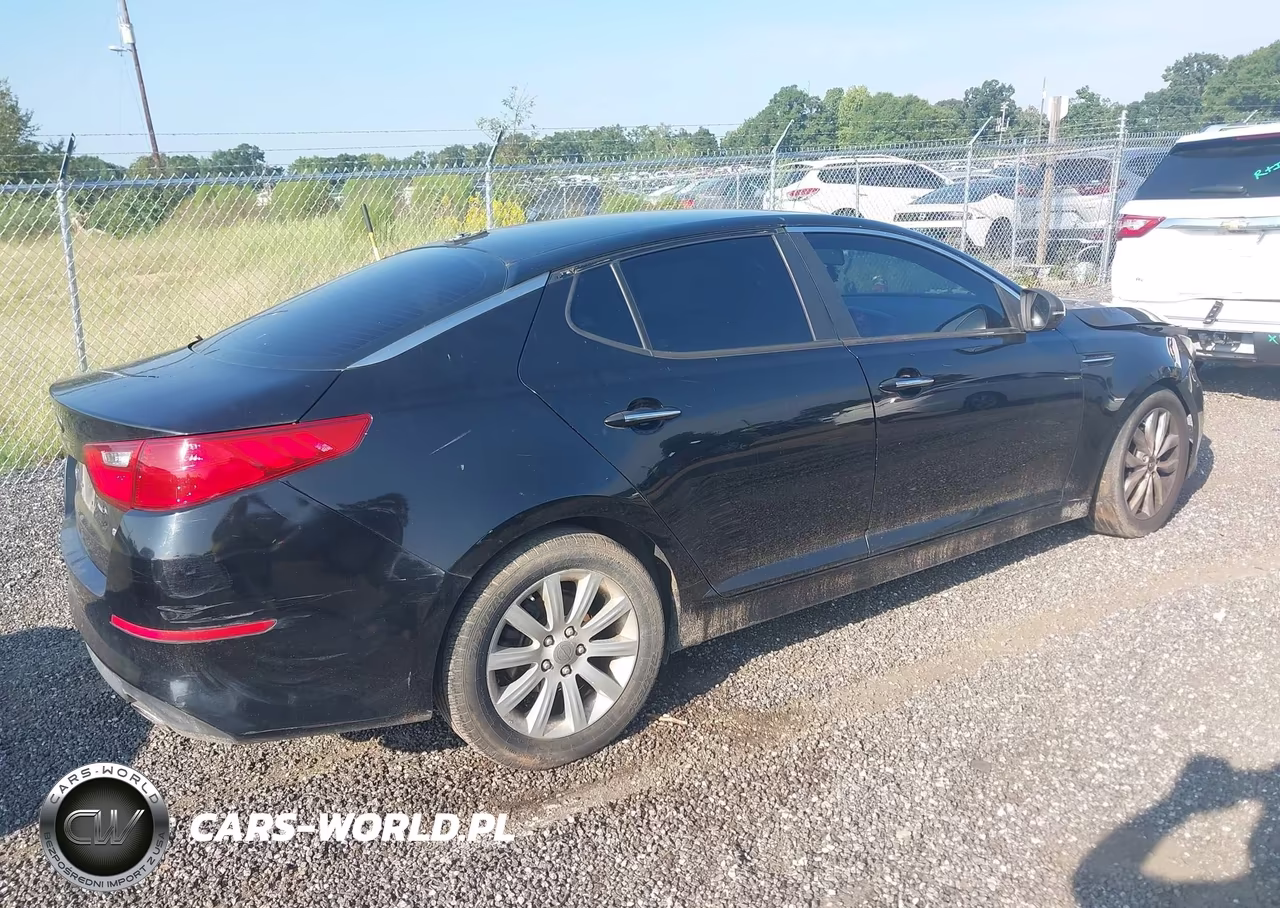 2015 Kia Optima Lx VIN:KNAGM4A78F5630847 - 4