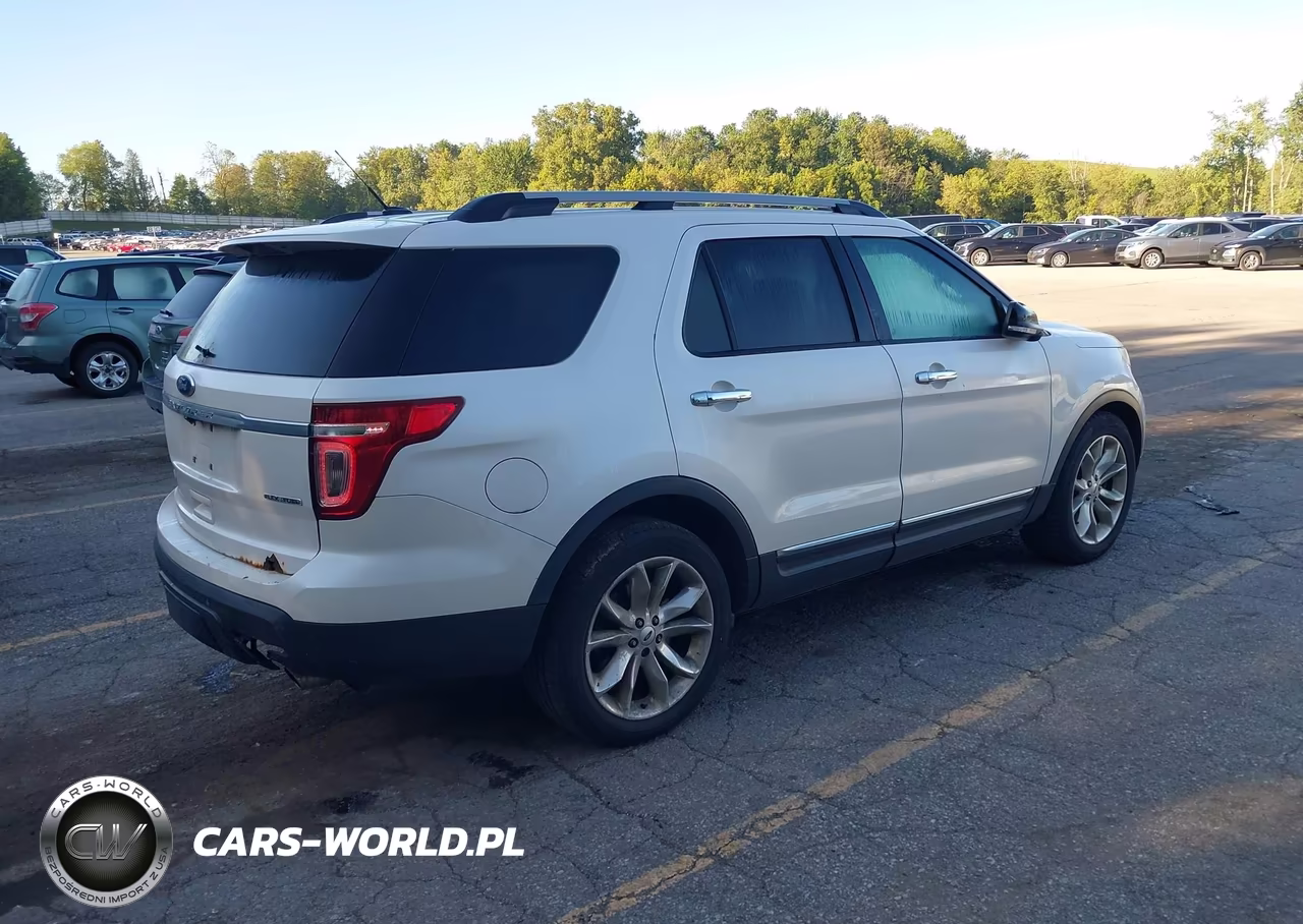 2014 Ford Explorer Xlt VIN:1FM5K7D86EGA16917 - 4