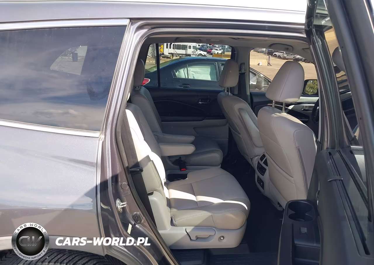 2016 Honda Pilot Elite VIN:5FNYF6H07GB018144 - 8