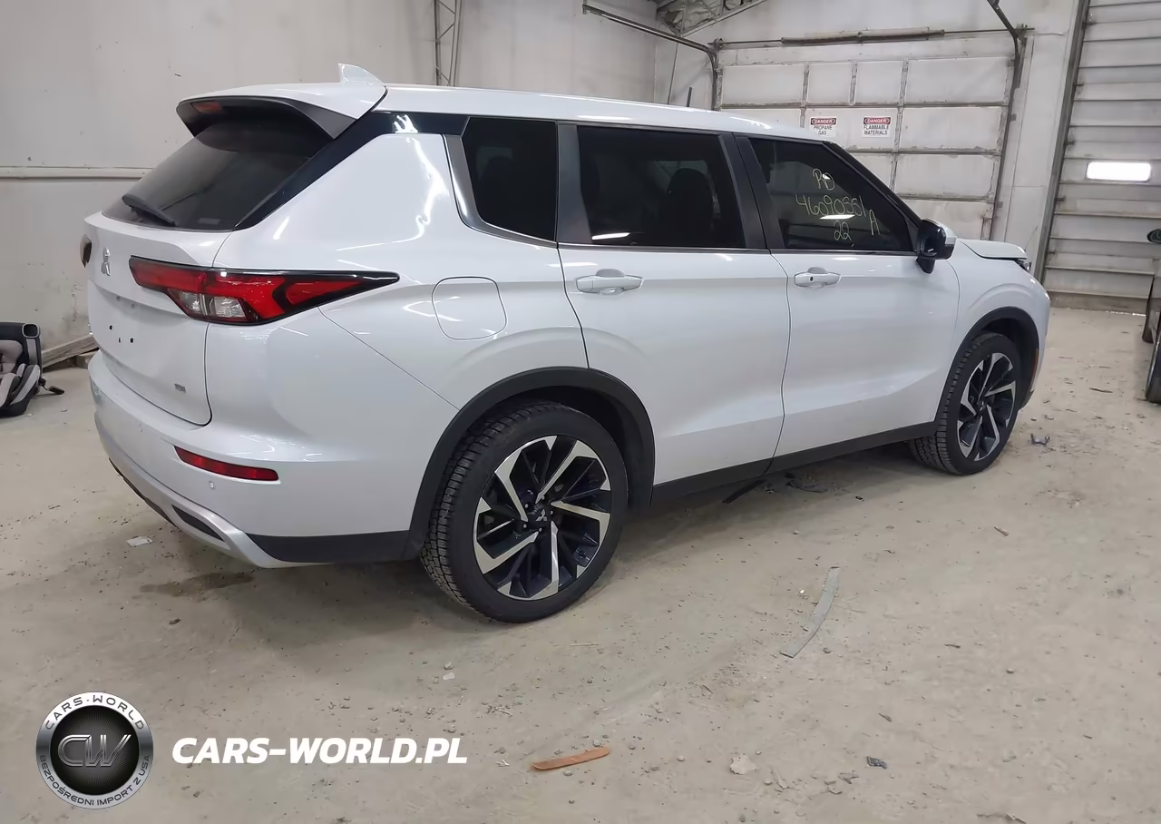 2022 Mitsubishi Outlander Black Edition S-Awc-Se 2.5 S-Awc-Se Launch Edition S-Awc VIN:JA4J4UA80NZ014448 - 4