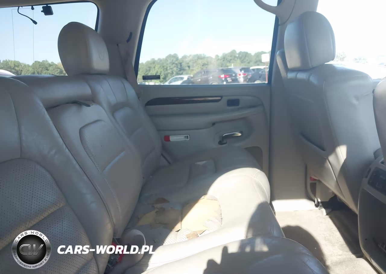 2002 Cadillac Escalade Standard VIN:1GYEK63N52R101733 - 8
