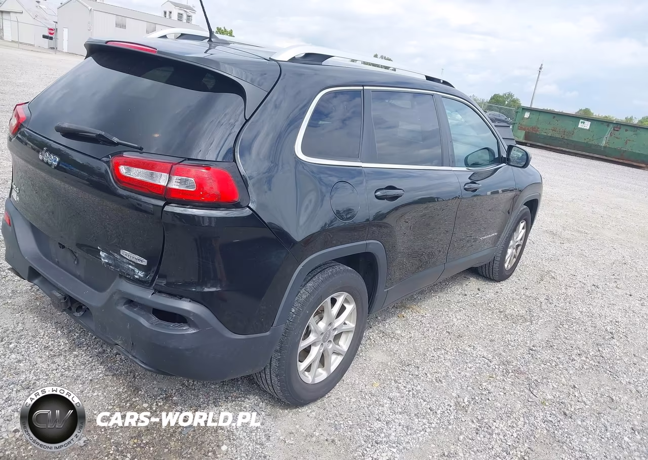 2014 Jeep Cherokee Latitude VIN:1C4PJMCB0EW290633 - 4