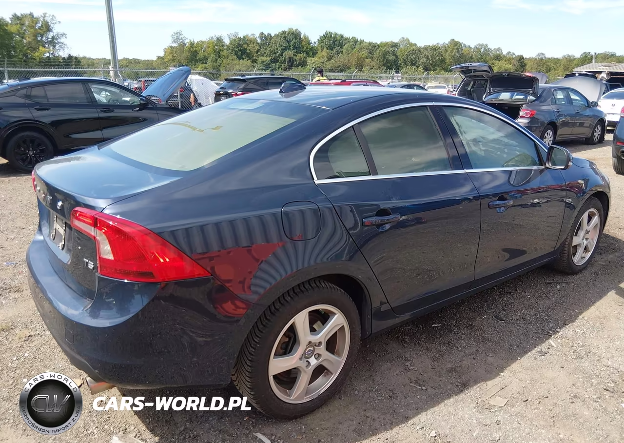 2012 Volvo S60 T5 VIN:YV1622FS7C2130613 - 4