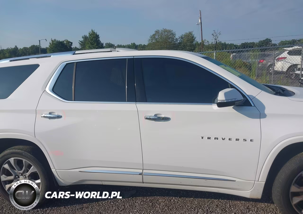 2018 Chevrolet Traverse Premier VIN:1GNERKKW9JJ258822 - 13