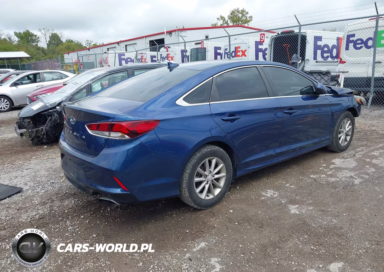 2018 Hyundai Sonata Se VIN:5NPE24AF0JH697815 - 4