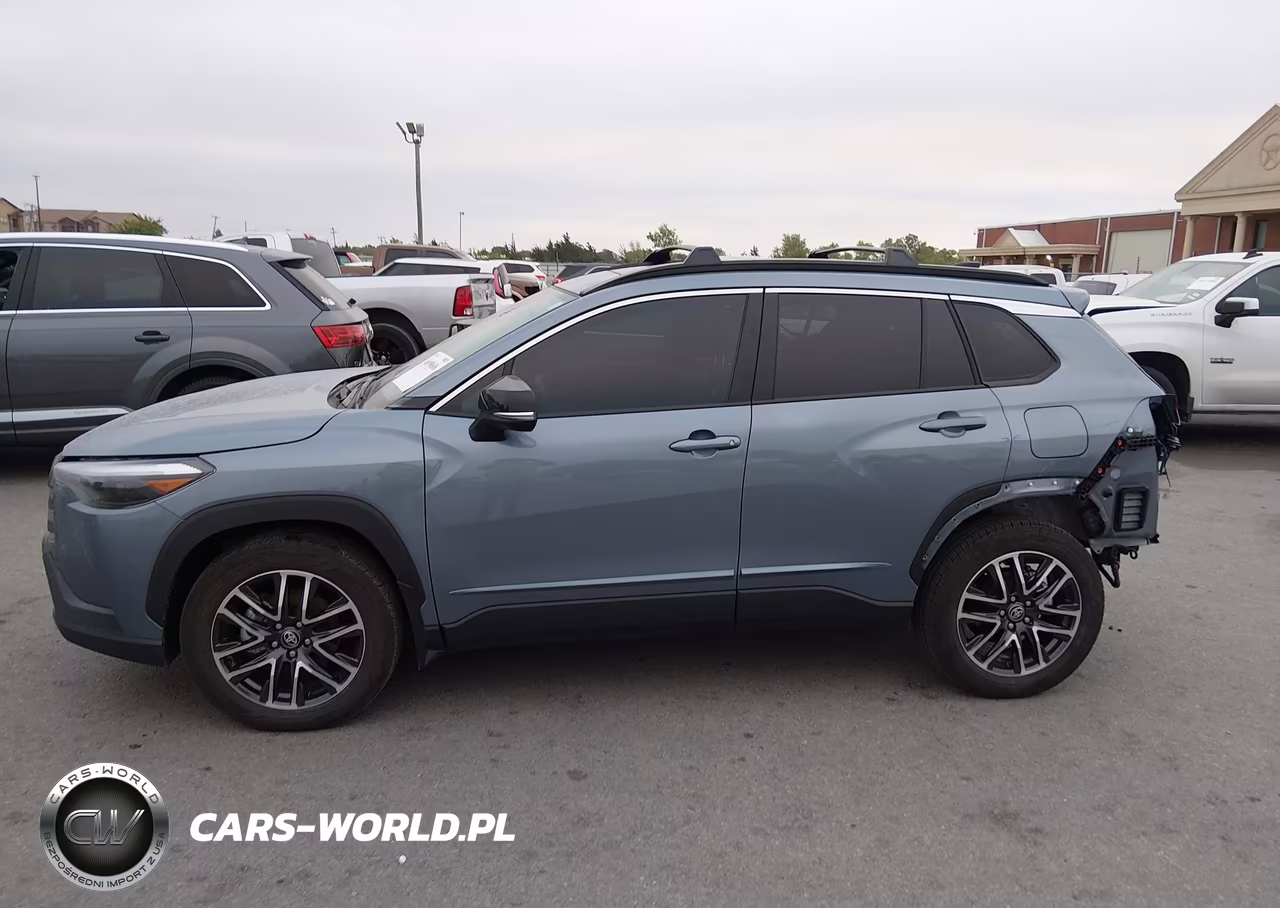 2026 Toyota Corolla Cross Xle VIN:7MUDAAAGXTV181034 - 15